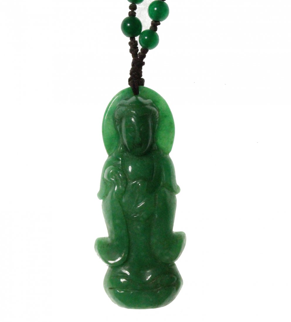 ASIAN GREEN POLISHED JADE BUDDHA PENDANT NECKLACE (1 of 6)