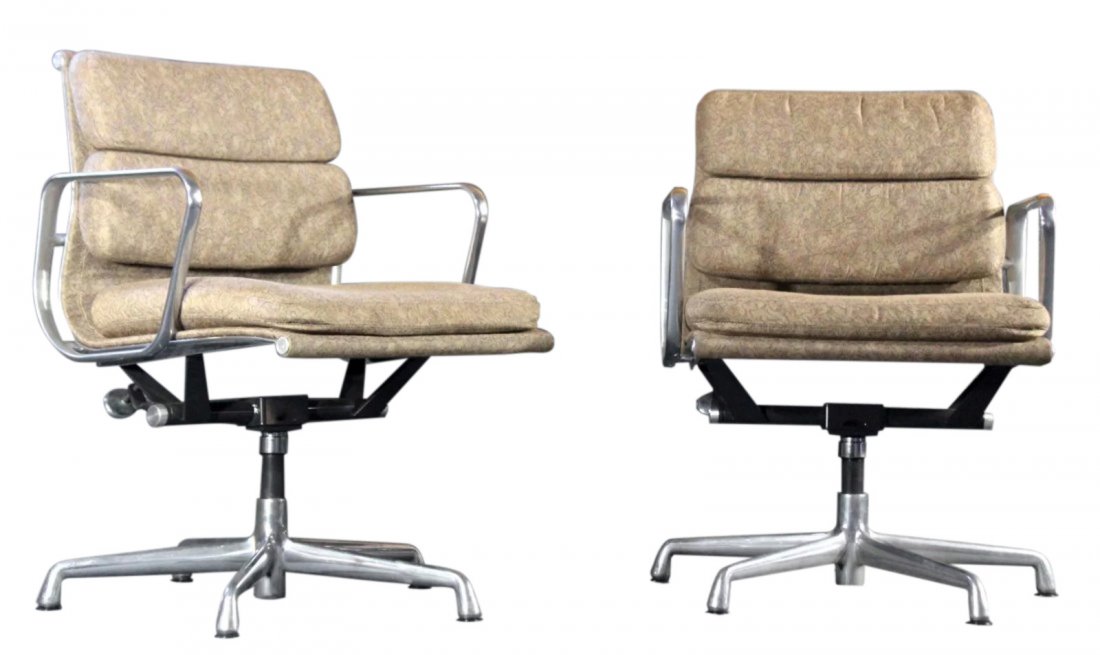 Pair Herman Miller Eames Style Aluminum Group Chairs (1 of 5)