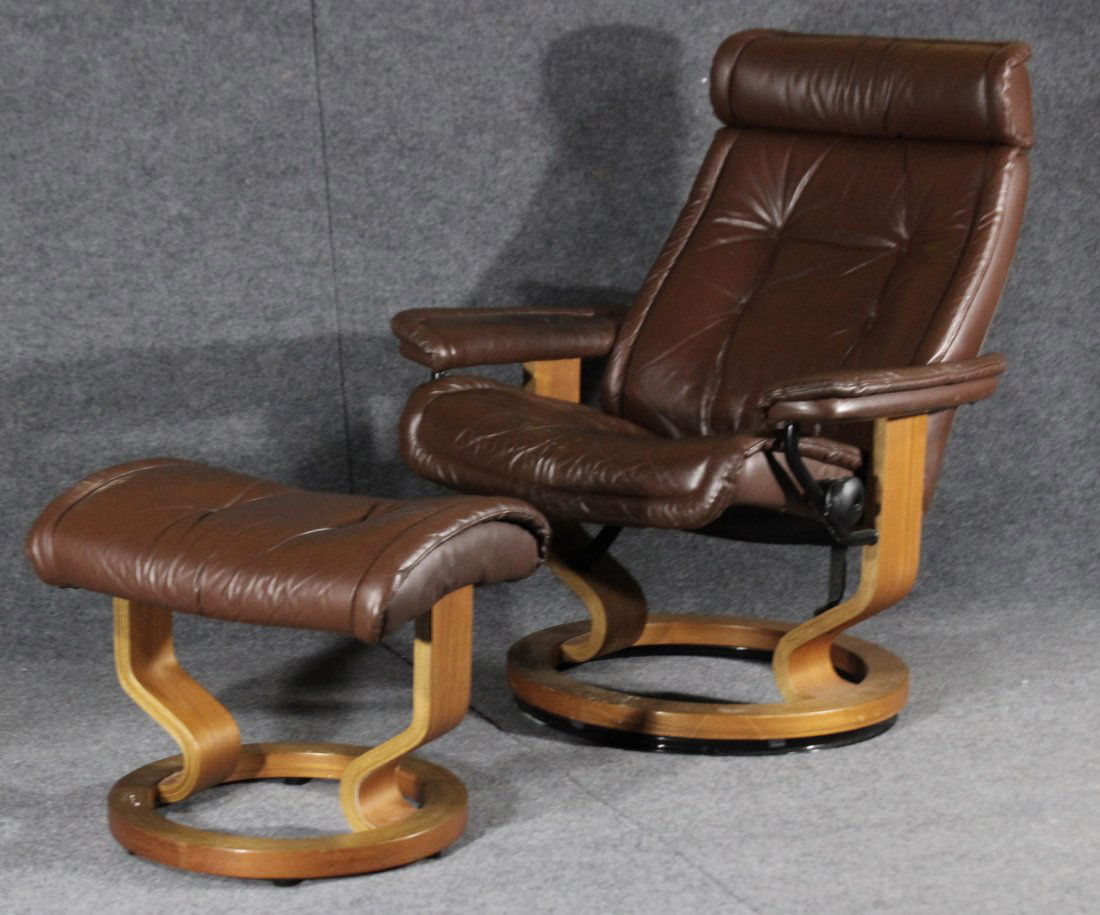 EKORNES BROWN LEATHER RECLINING CHAIR  WITH OTTOMAN (1 of 4)