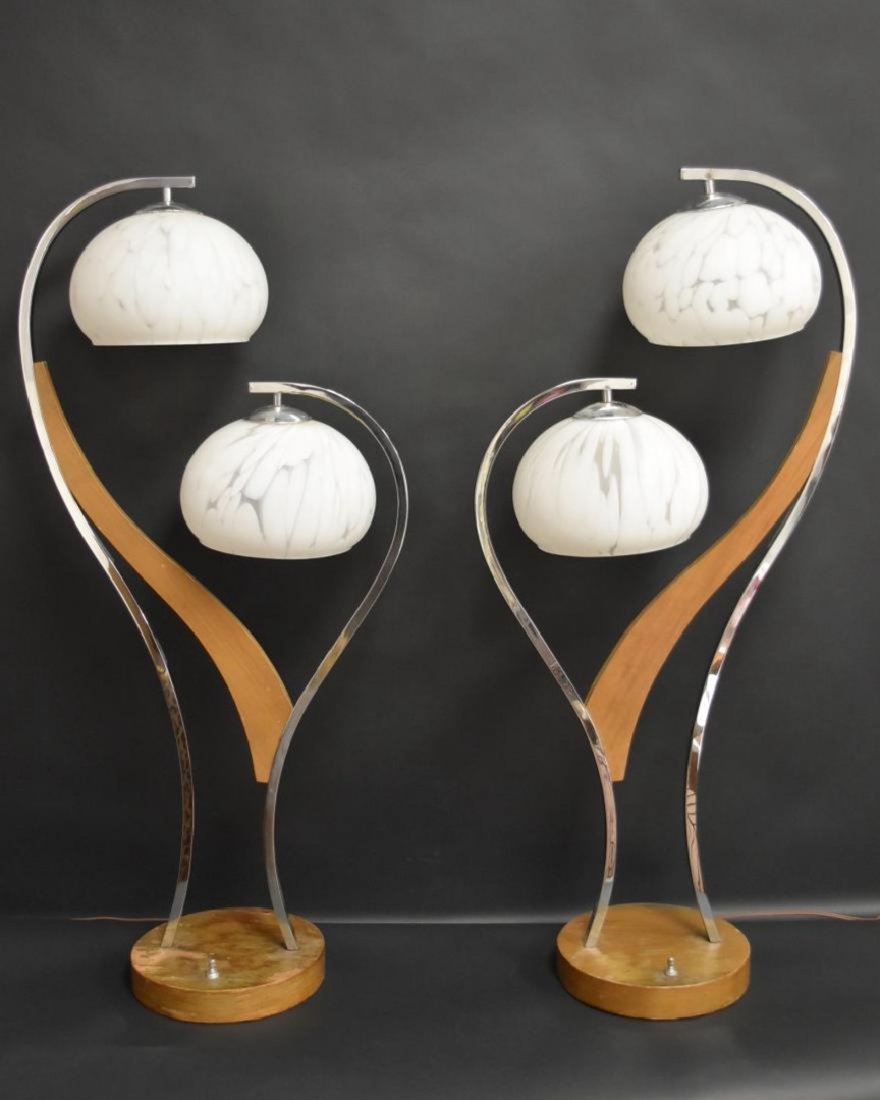 Pair MID CENTURY MODERN DOUBLE ART GLASS SHADE LAMPS: Pair MID CENTURY MODERN DOUBLE ART GLASS SHADE LAMPS, very stylish, space age design. The glass shades are a white art glass. Both lamps in good condition, the wood bases show wear consistent to age.
