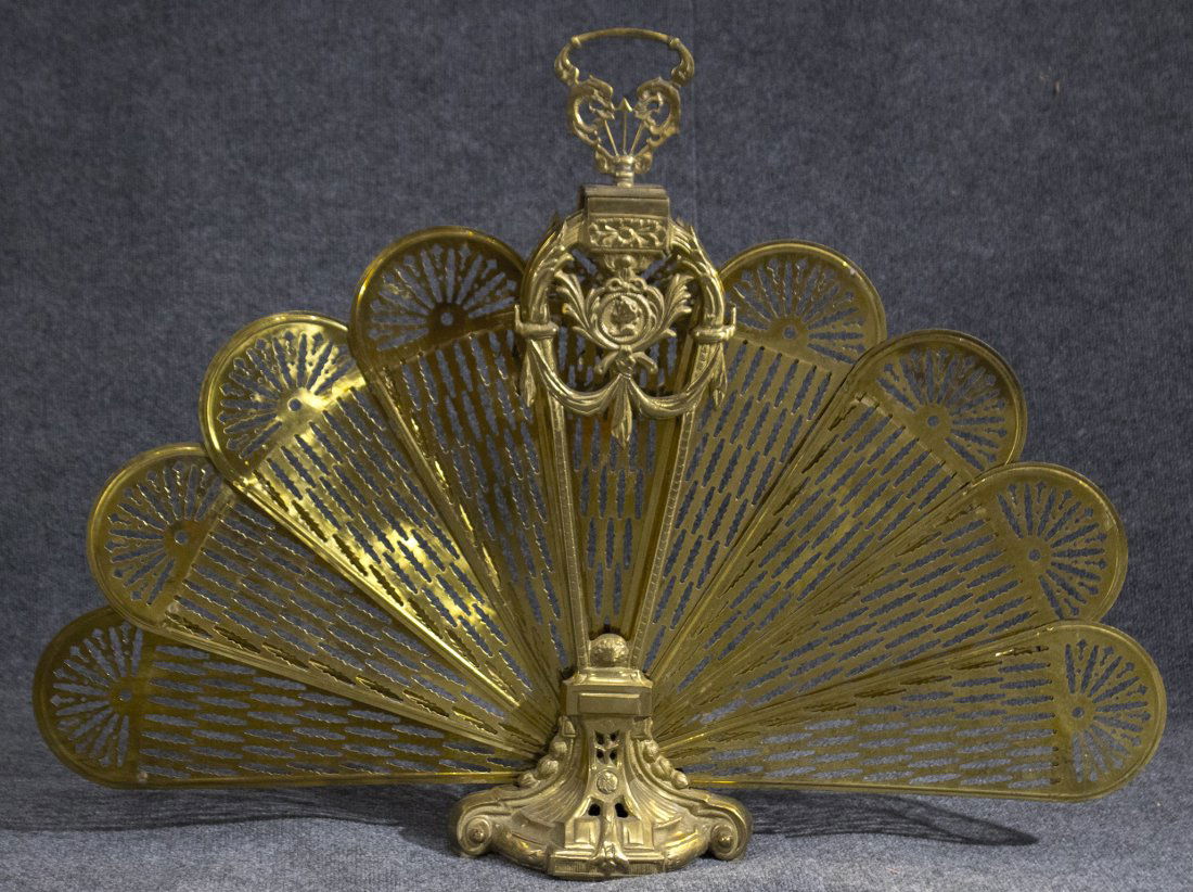 Hollywood regency decorative  fireplace cover fan (1 of 5)