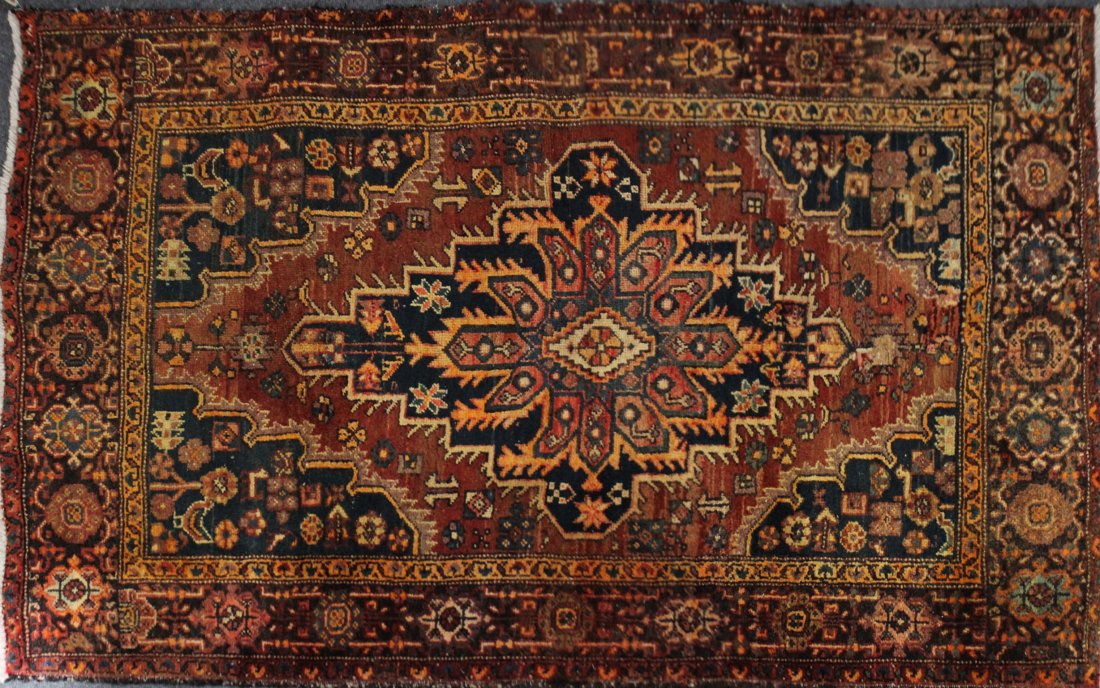 Hand Made HERIZ CENTER MEDALLION ORIENTAL RUG (1 of 4)