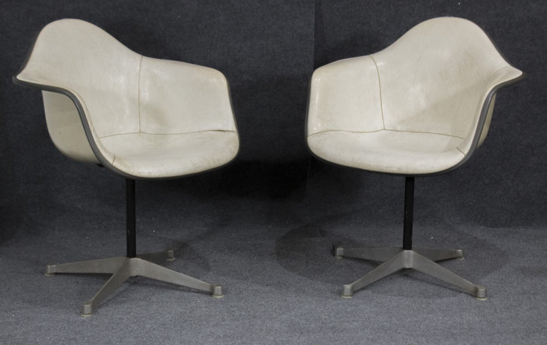 Pair HERMAN MILLER MCM white fiberglass arm chair (1 of 6)