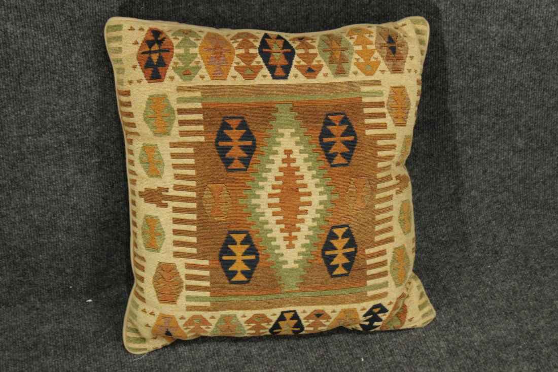 Wool KILIM PILLOW GEOMETRIC DESIGN - Clean (1 of 3)