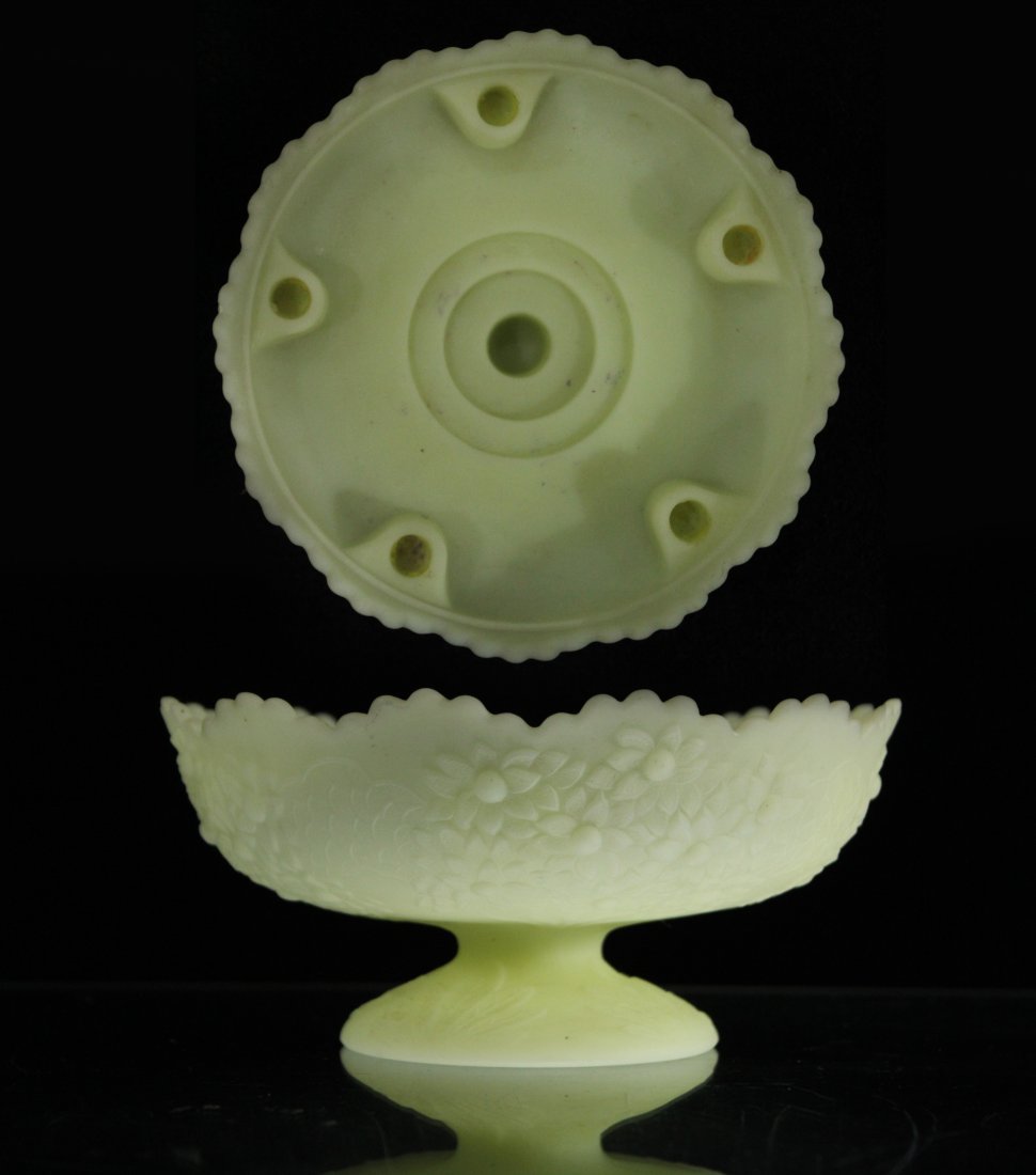 FENTON Unusual FLOWER FROG CENTER BOWL: FENTON Unusual FLOWER FROG CENTER BOWL Size: 3.75 h , 8 D