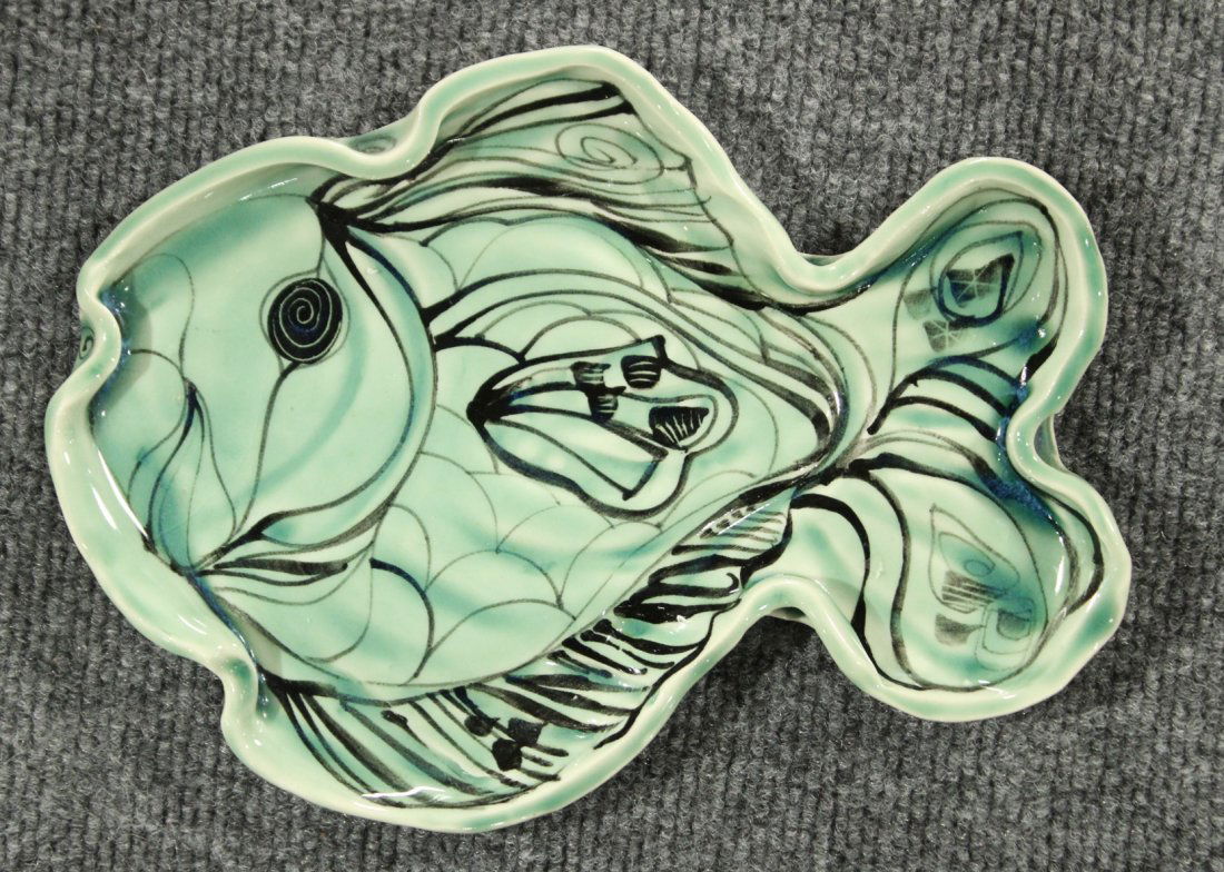 Mid-century modern candy fish shaped dish (1 of 3)