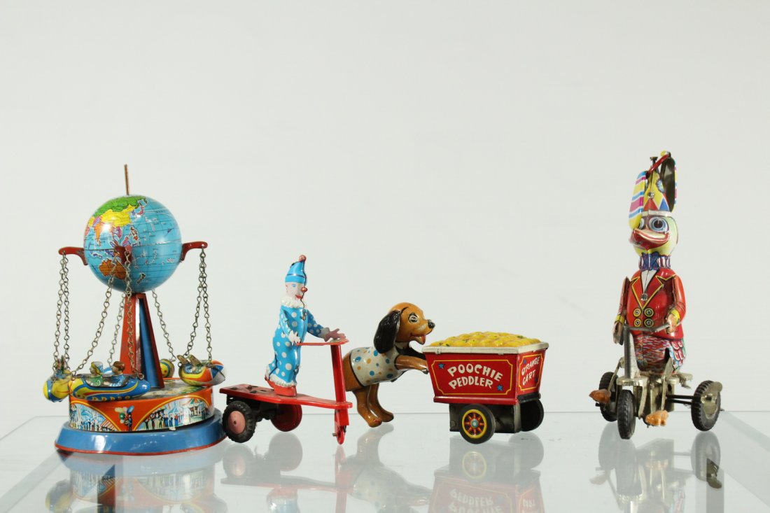 4 Assorted TIN LITHO COLLECTIBLE TOYS WIND-UP (1 of 10)