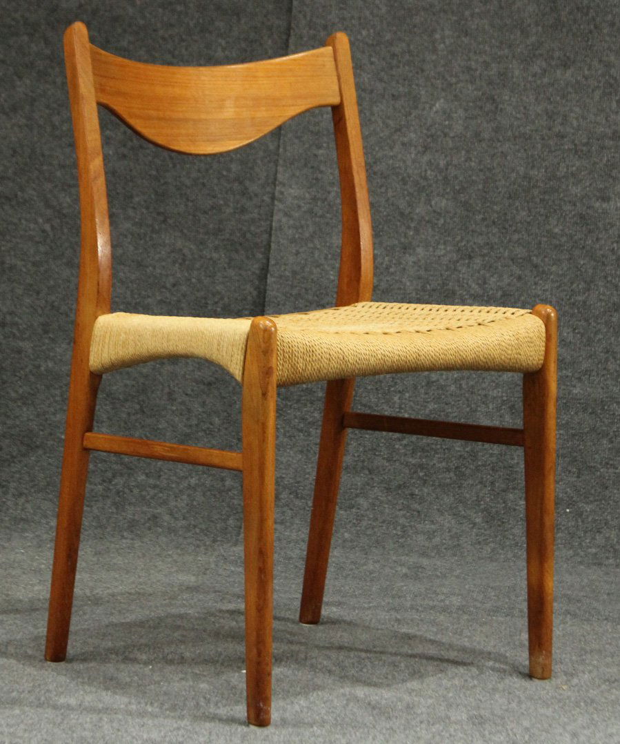 HANS WEGNER [attributed] Danish Modern Reed Seat Chair (1 of 5)