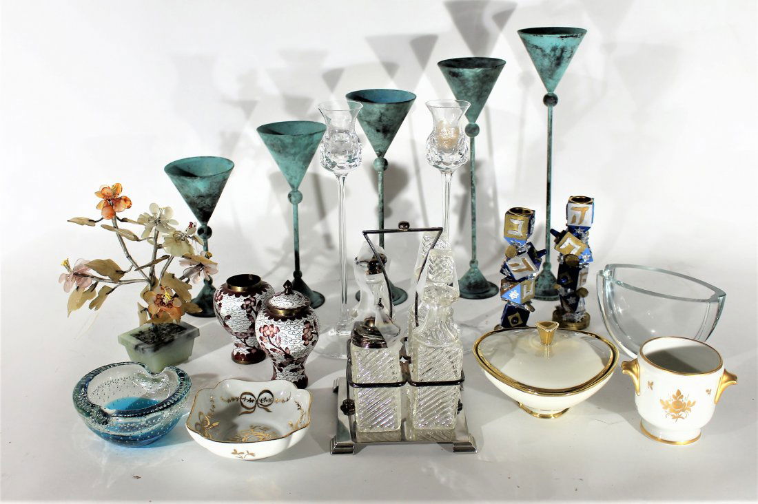 ASSORTED ESTATE GROUPING (1 of 6)