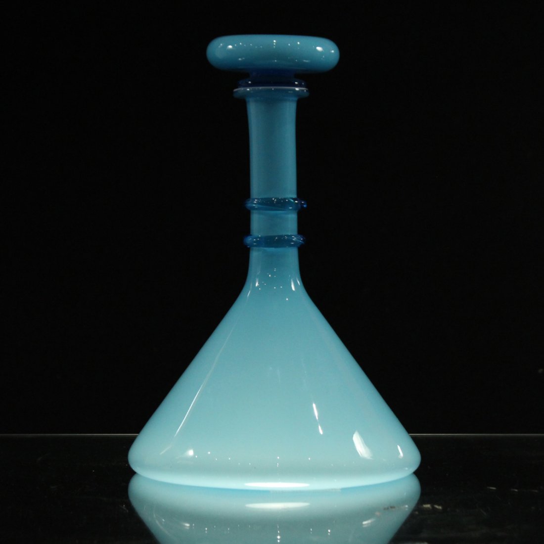 Vintage TEAL BLUE OPALINE GLASS DECANTER WITH STOPPER: Vintage TEAL BLUE OPALINE GLASS DECANTER WITH STOPPER.Size: 11.5 h