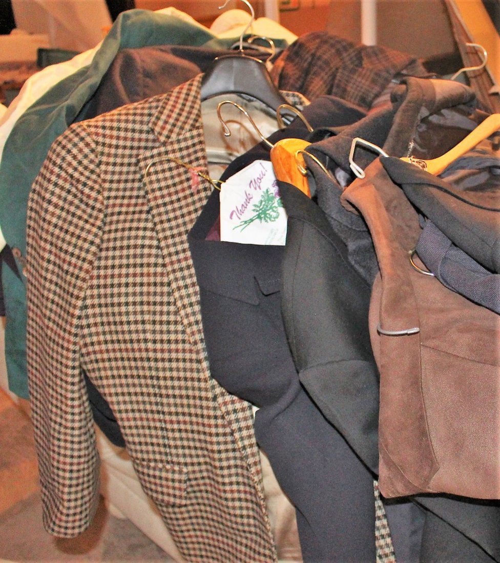 Group of 10 + MENS LARGE QUALITY DESIGNER SUIT JACKETS (1 of 6)