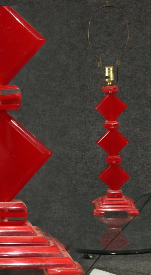 MID CENTURY MODERN RED LUCITE SKYSCRAPER LAMP (1 of 6)