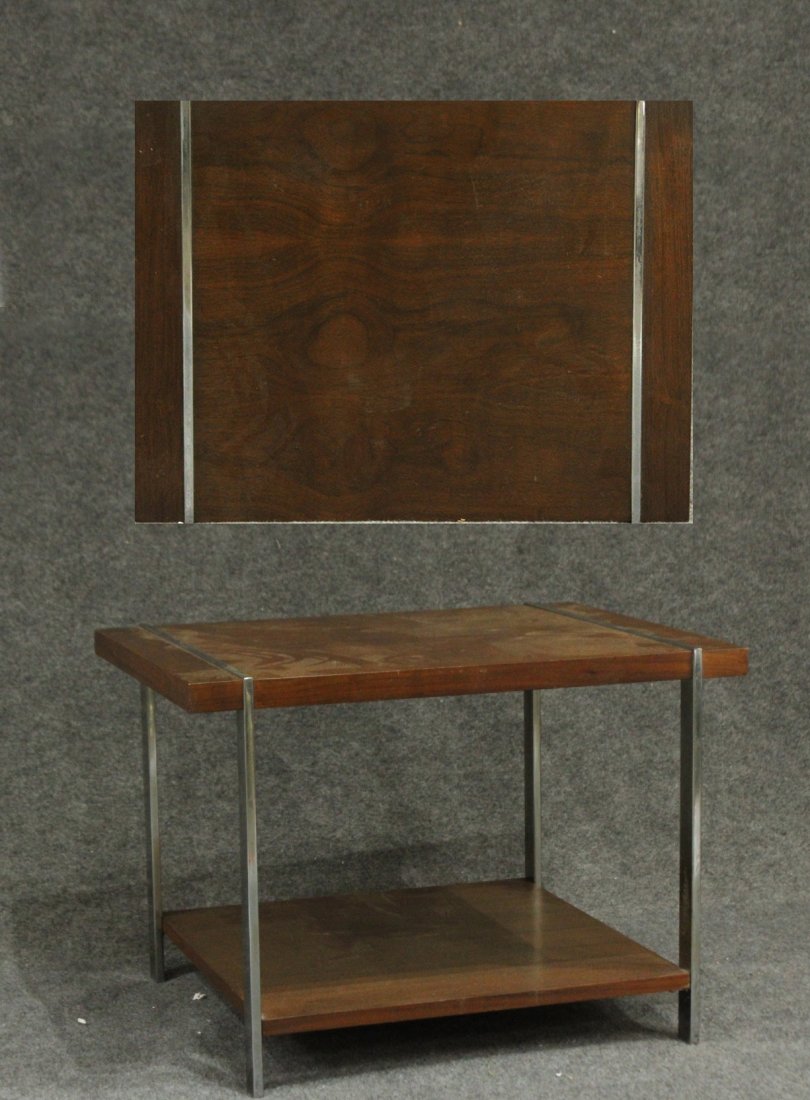 MILO BAUGHMAN FOR LANE FURN. TRIPARTITE END TABLE: MILO BAUGHMAN FOR LANE FURN. TRIPARTITE END TABLE. Clean, Very Stylish Design, Sturdy. Signed LANE on underside. Size: 20 h , 28 x 22