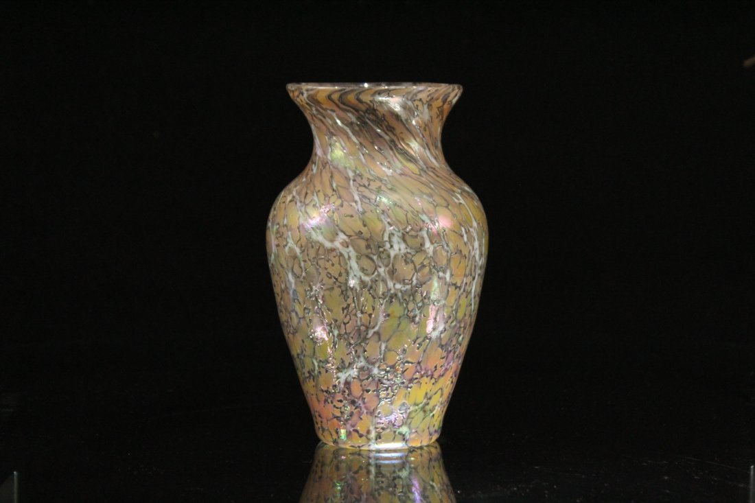 Loetz style studio art glass iridescent: Loetz style iridescent hand blown studio vase, Size: 8 h inches
