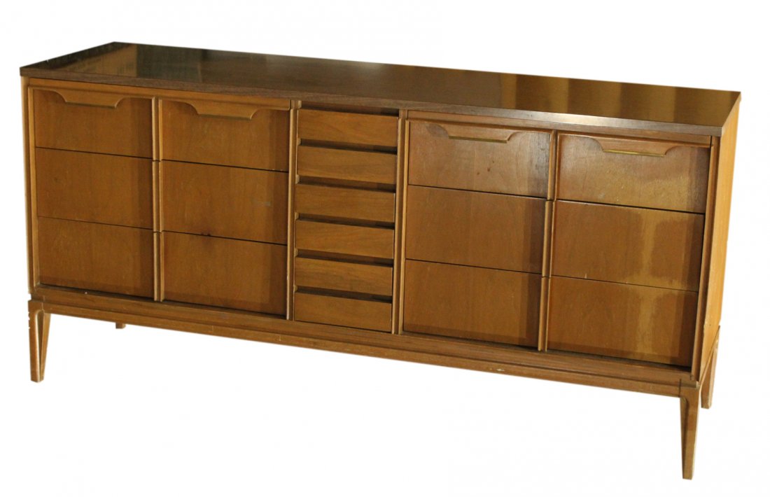 Mid-Century Modern Multi Drawer Sideboard /  Dresser (1 of 4)