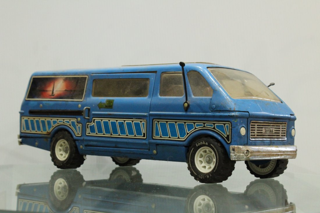 tonka red van