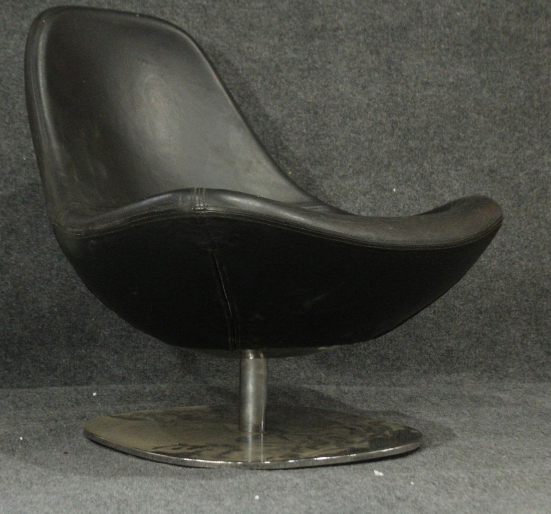 Mid-Century Space Age SCOOP LOUNGE CHAIR Black & Chrome (1 of 7)