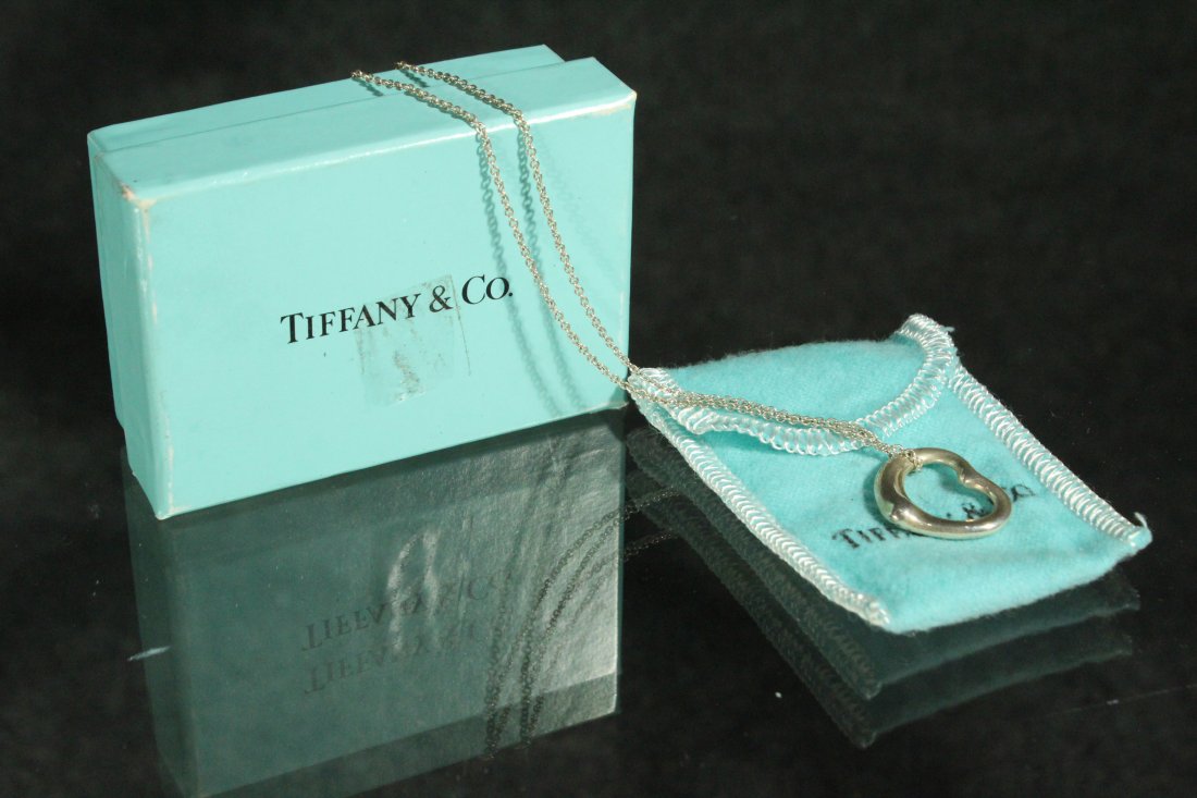 Tiffany & co silver heart necklace ELSA PERETTI (1 of 4)