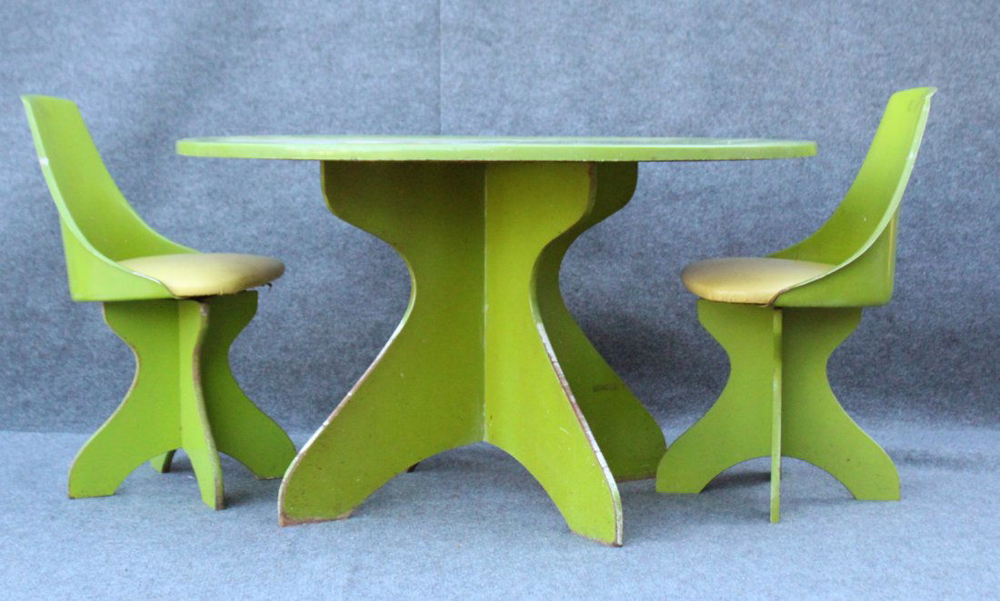 Circa 1960s GROOVY BREAKFAST TABLE and Two Chairs (1 of 8)