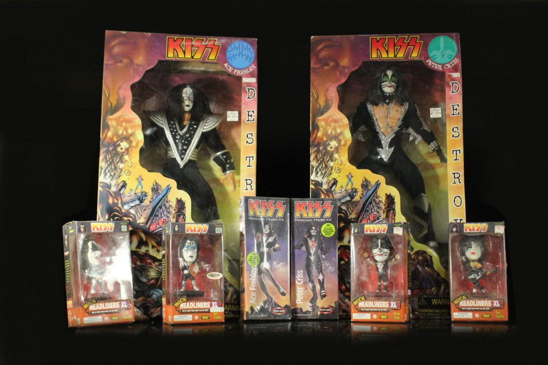 Eight [8] Assorted KISS DOLLS Unused Boxed Various Size (1 of 5)