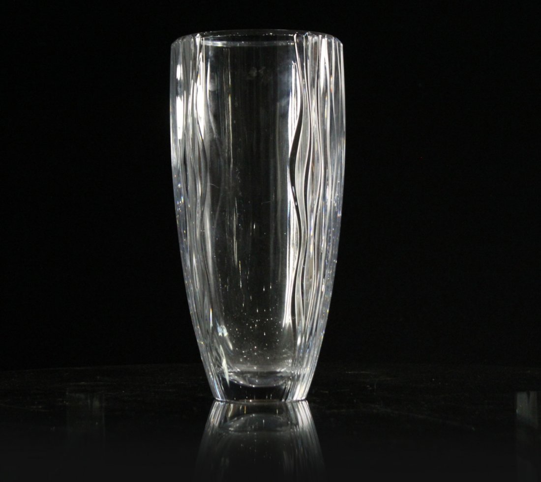 MIKASA Quality Lead Crystal Vase 13.75 in. H. , Signed (1 of 5)