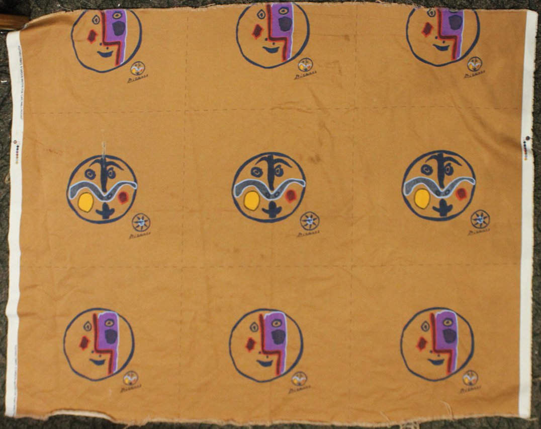 LINEN - Carolyn Winters for PABLO PICASSO CAFE (1 of 5)