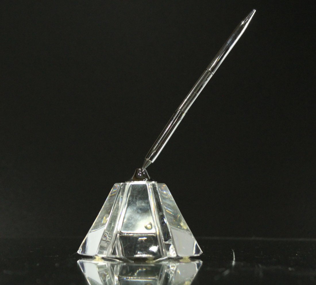 ORREFORS Mid Century GLASS PAPERWEIGHT PEN HOLDER: ORREFORS Mid Century GLASS PAPERWEIGHT PEN HOLDER. Signed on base: ORREFORS. Size: 3.75 w , 8.5 h