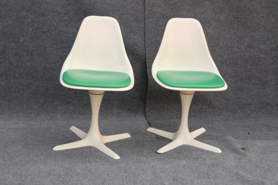 BURKE Saarinen Style Pair Dining Chairs Propeller Base (1 of 4)