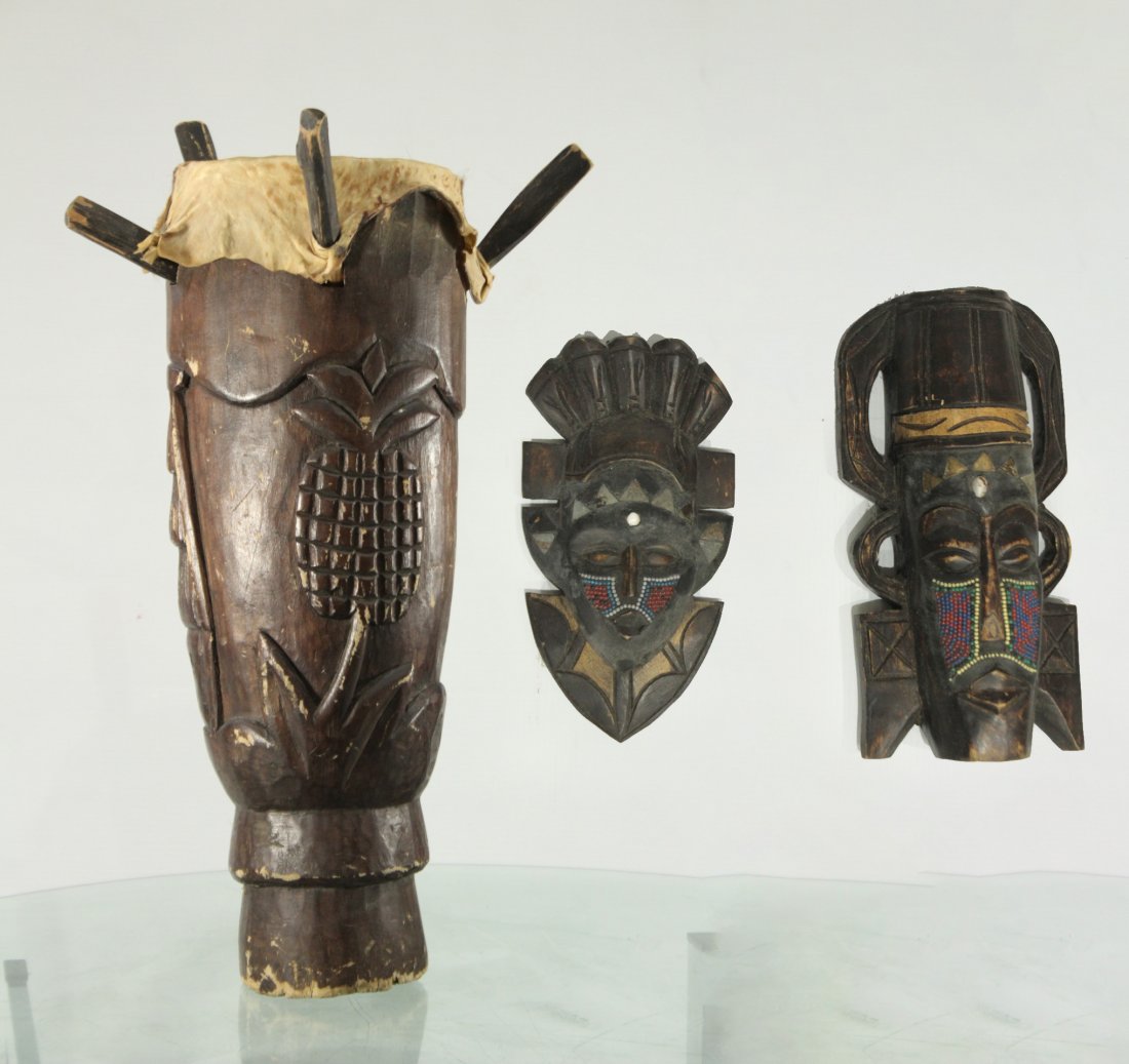 KAPANLOGO DRUM - West African Region masks: KAPANLOGO DRUM - West African Region masks , made in ghana. Size: 23 h