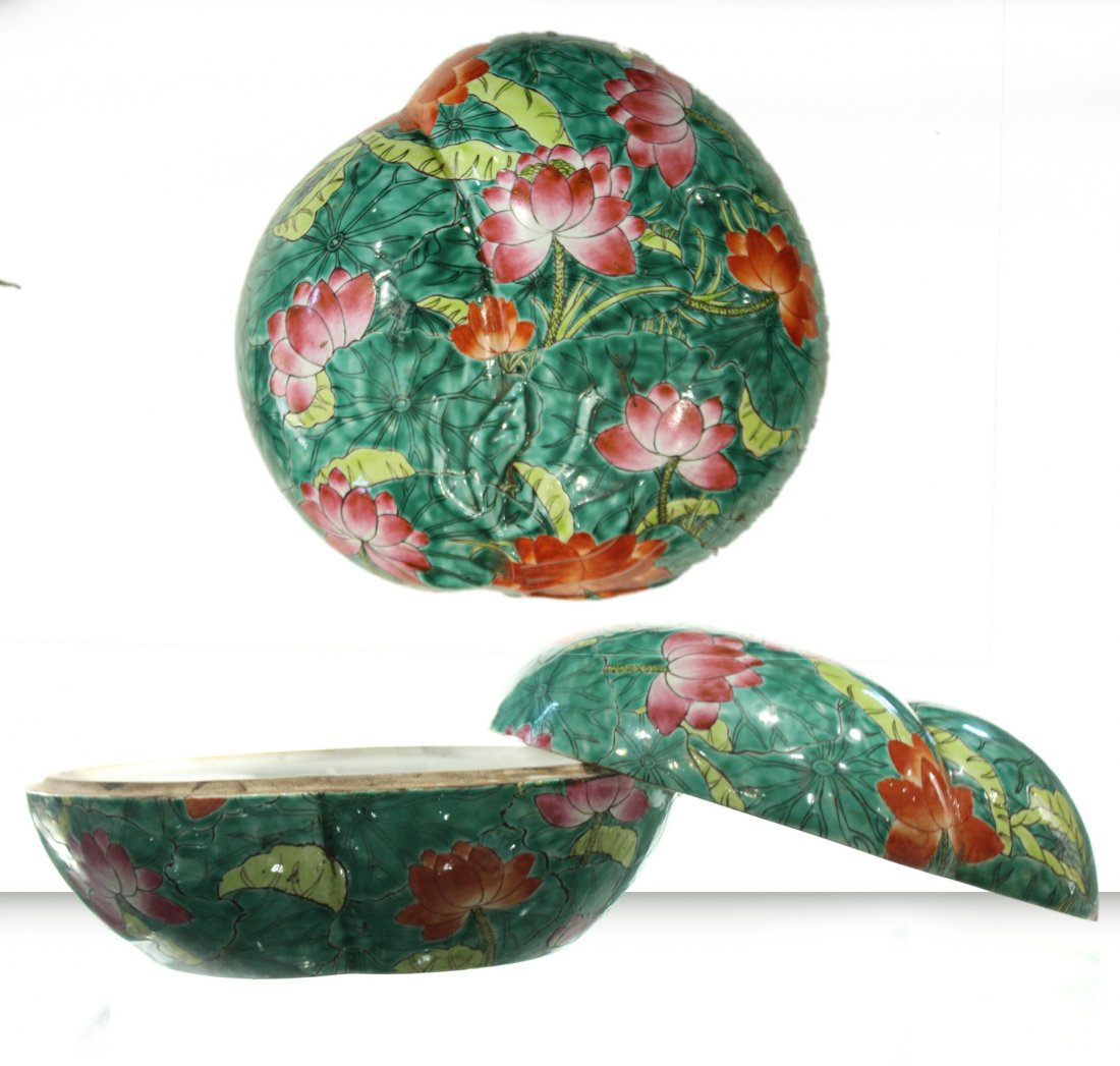 CHINESE ORIENTAL COVERED PORCELAIN FOOD DISH (1 of 5)