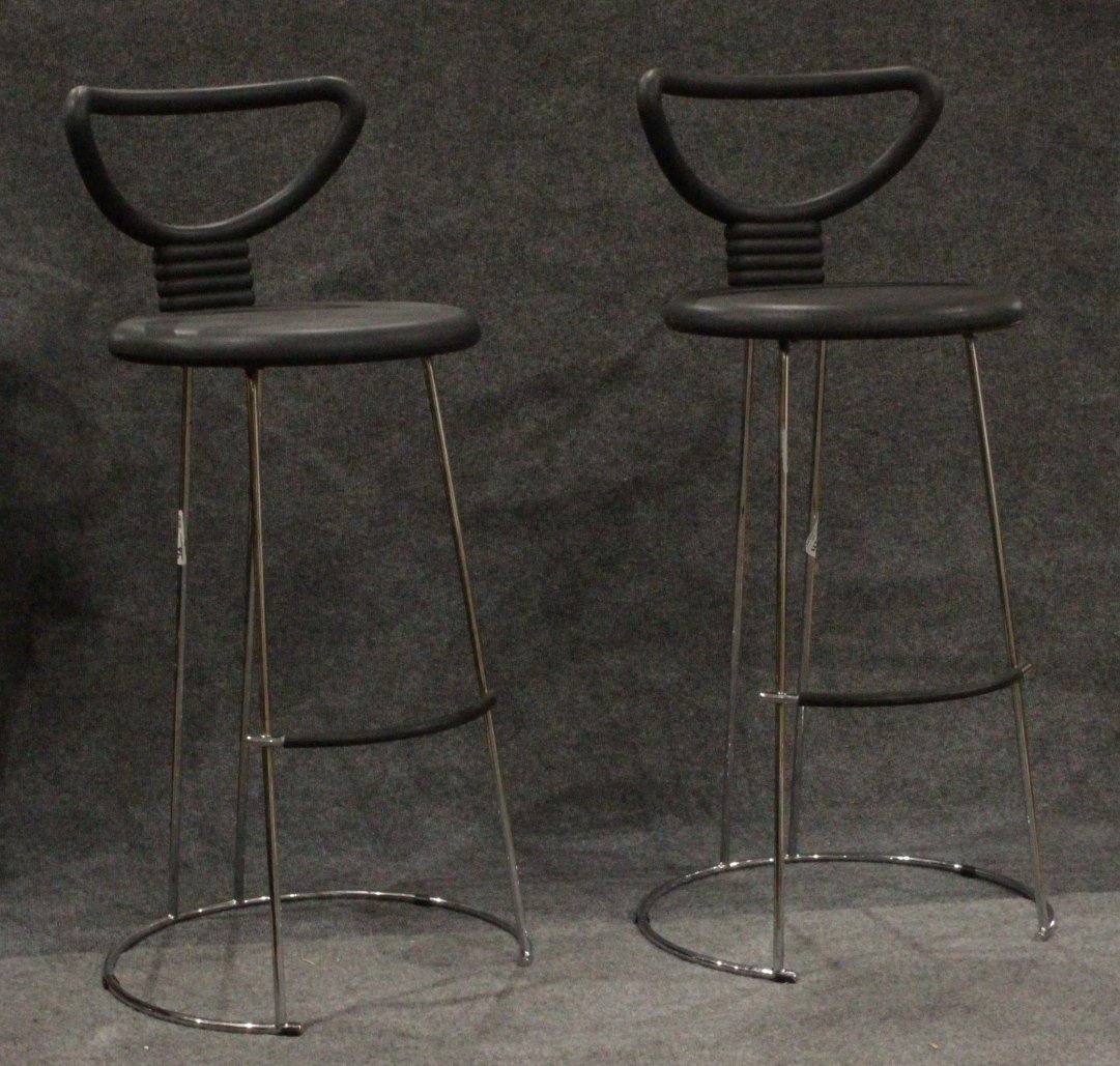 Pair NARDIS STOOLS by NOBU TANIGAWA for Fasem (1 of 5)