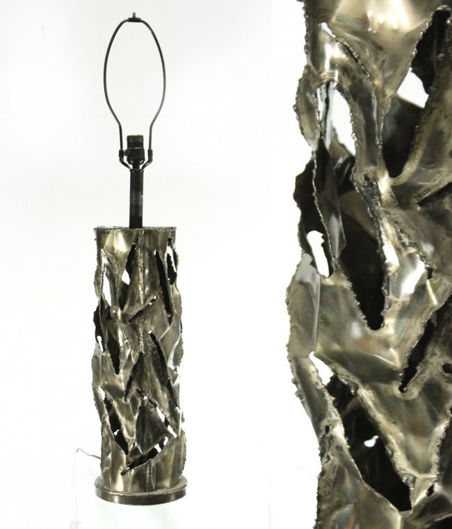 BRUTALIST MODERN DESIGN Metal Sculpture Table Lamp (1 of 3)