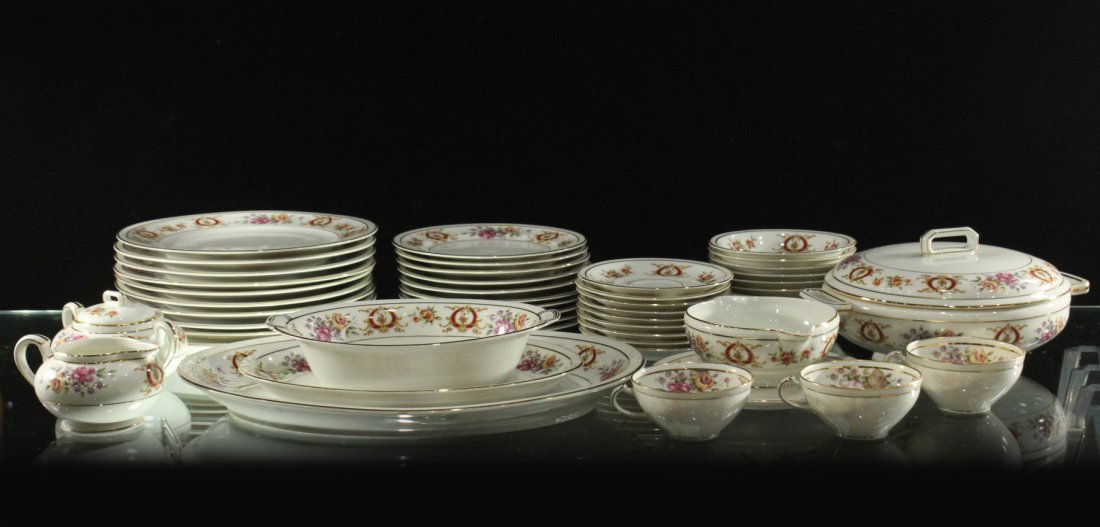 France Charles Ahrenfeldl Limoges Dinner set (1 of 8)