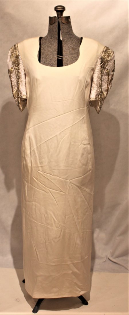 Carolina Herrera; FORMAL EVENING GOWN size 14 (1 of 7)