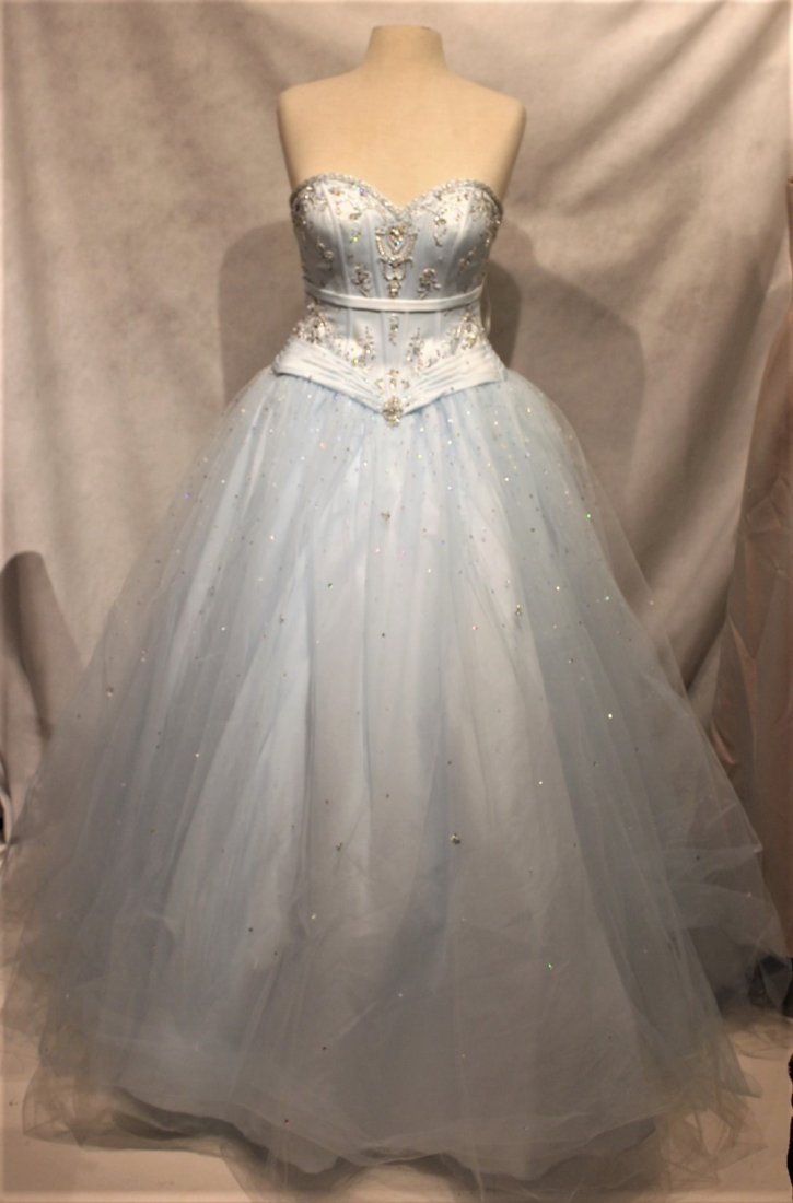 MARI LEE - BEADED & SEQUIN PROM DRESS Size 2 (1 of 12)