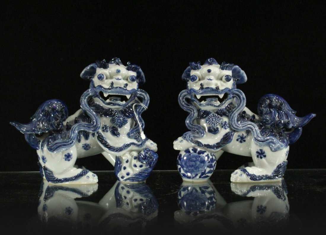 Pair CHINESE PORCELAIN FOO DOGS , Blue & White: Pair CHINESE PORCELAIN FOO DOGS , Blue & White. Size: 7" h , 8.25" w