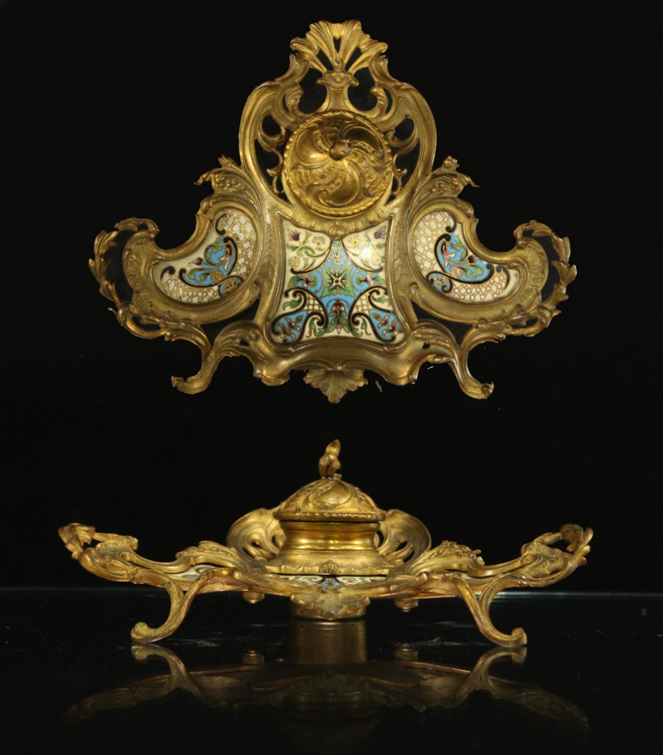 Victorian Renaissance BRONZE AND ENAMEL INK WELL: Victorian Renaissance BRONZE AND ENAMEL INK WELL. Size: 8 x 7 inches