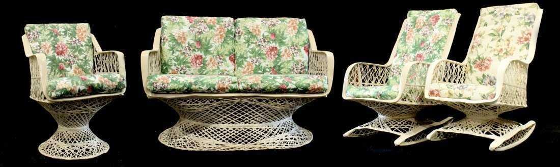 Four [4] Piece Mid-Century Modern OUTDOOR SET Fiberglas (1 of 9)