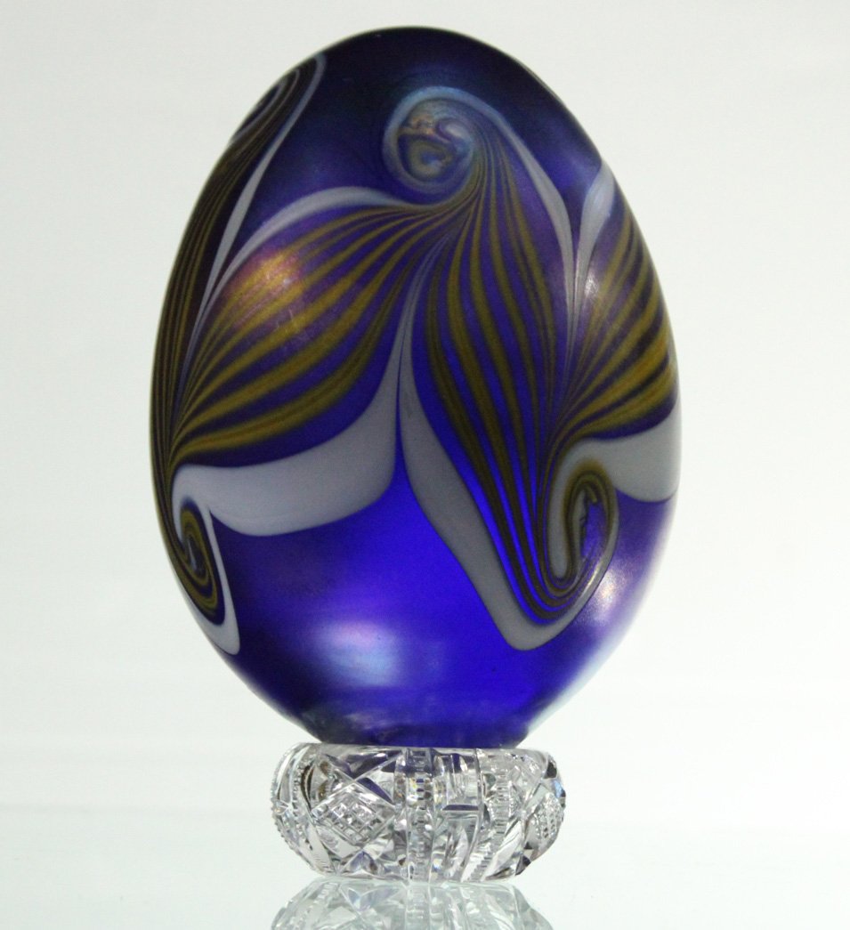 Vandermark Blue Iridescent Pulled Feather Art Glass Egg (1 of 5)