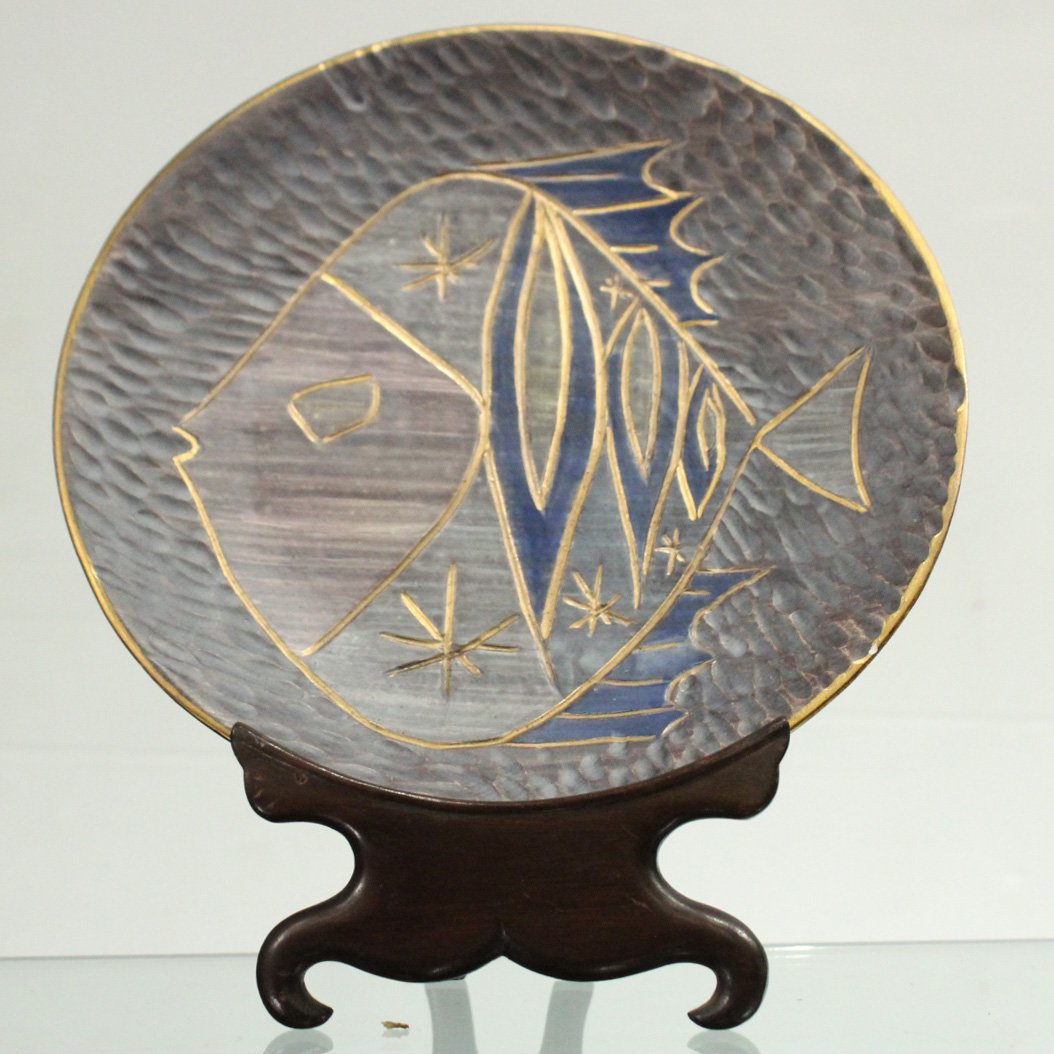 Mid-century Modern Art Pottery FISH PLATE (1 of 5)