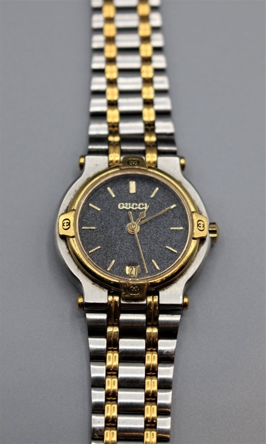 GUCCI Authentic LADIES WRISTWATCH - working (1 of 9)