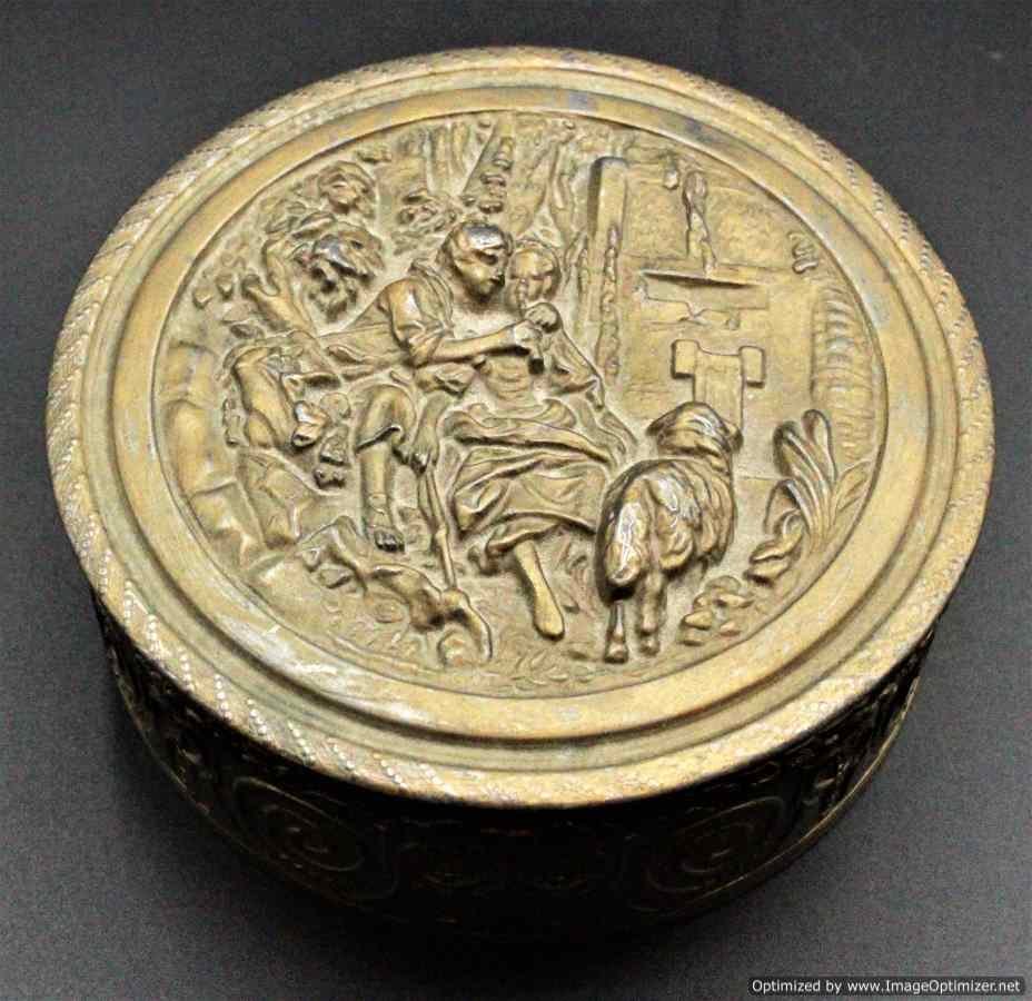 Bronze Dresser Powder Box Courting Couple In Relief (1 of 6)