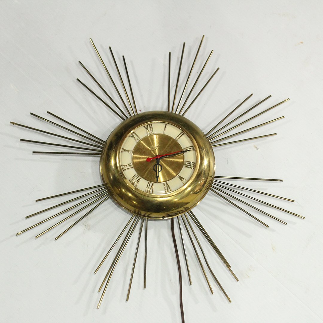 United Mid-Century Modern Starburst Electric Wall Clock (1 of 6)