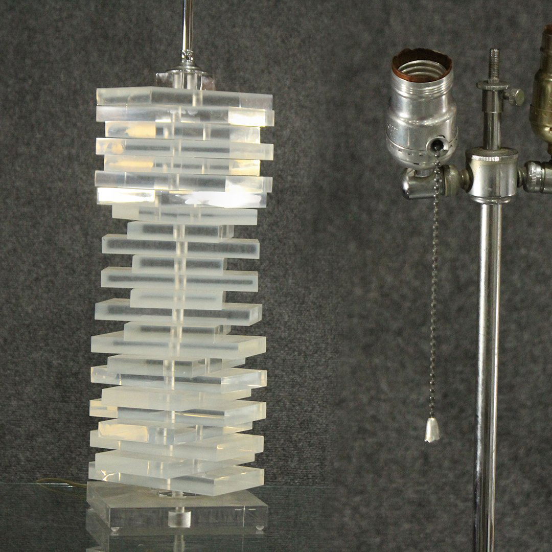 Mid-Century Design Lucite Skyscraper Table Lamp (1 of 5)