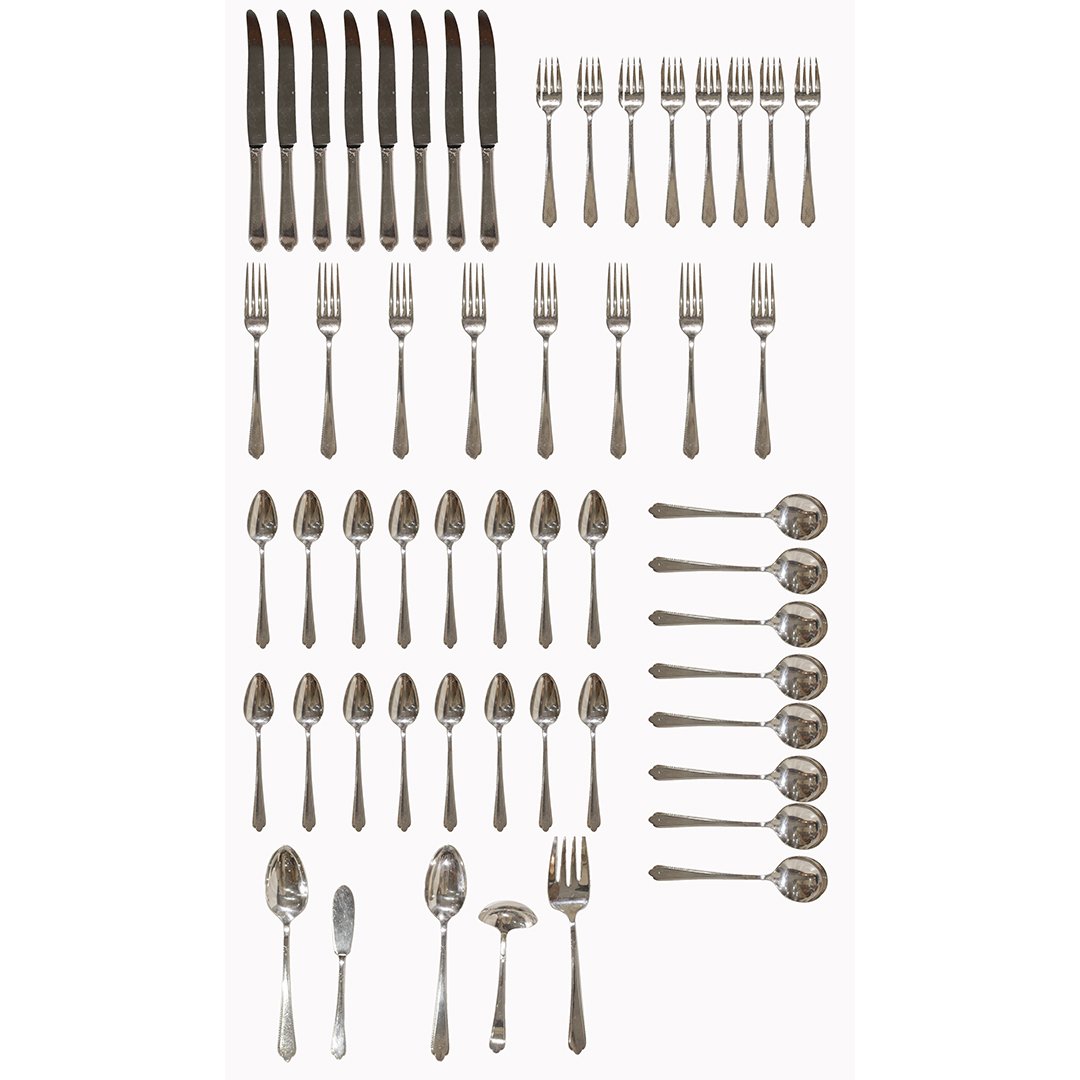 Holmes & Edwards Inlaid Service 8 Silver Plate Flatware (1 of 7)