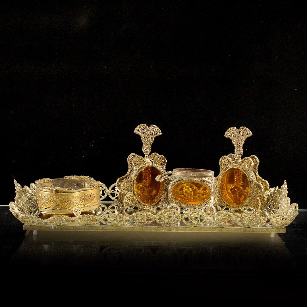 Exquisite Vintage 5-Piece Dresser Tray, Perfumers Boxes (1 of 9)