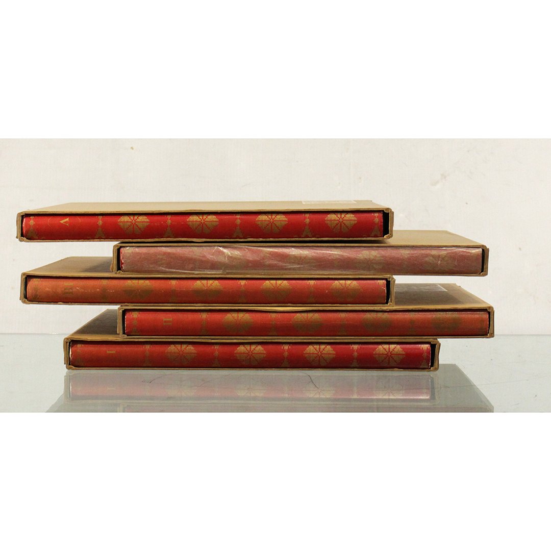 5-Volume Book Set Paintings & Statues President Sukarno (1 of 8)