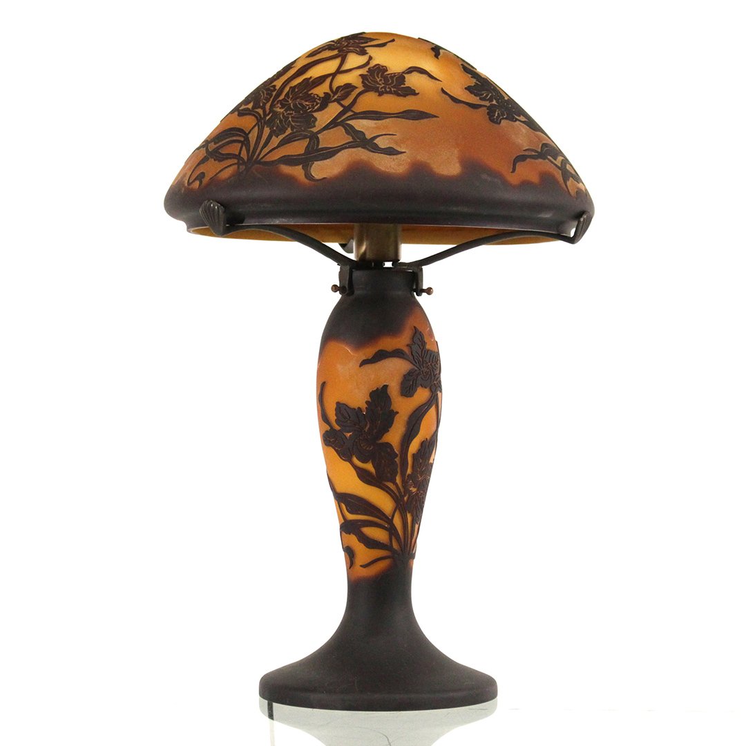 Cameo Galle Style Glass Lamp (1 of 6)