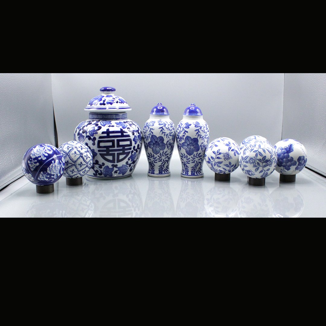 Vintage Porcelain Blue and White Asian Decorative: Vintage Porcelain Blue and White Asian Decorative ginger jar, and 6 decorated spheres Size: 3.5 inch spheres, ginger jar is 9 inches in h, 6 w