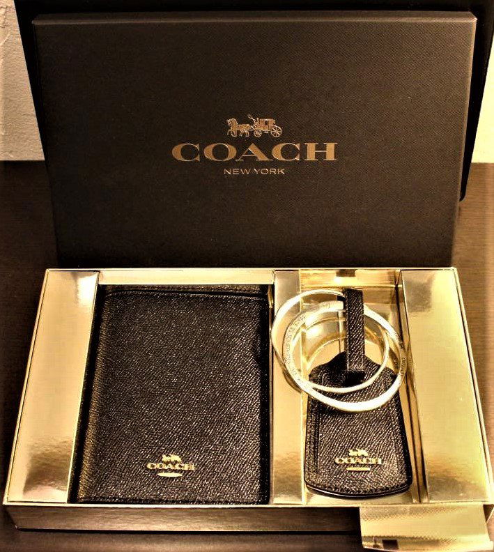 COACH New York Crossgrain Glitter Travel Set in Box: COACH New York Crossgrain Glitter Travel Set in Box. New condition, never used. Original price tag on sale: $144.99. Black, in original box. Size: box: 10.25 in. x 6.5 in. x 1.5 in.